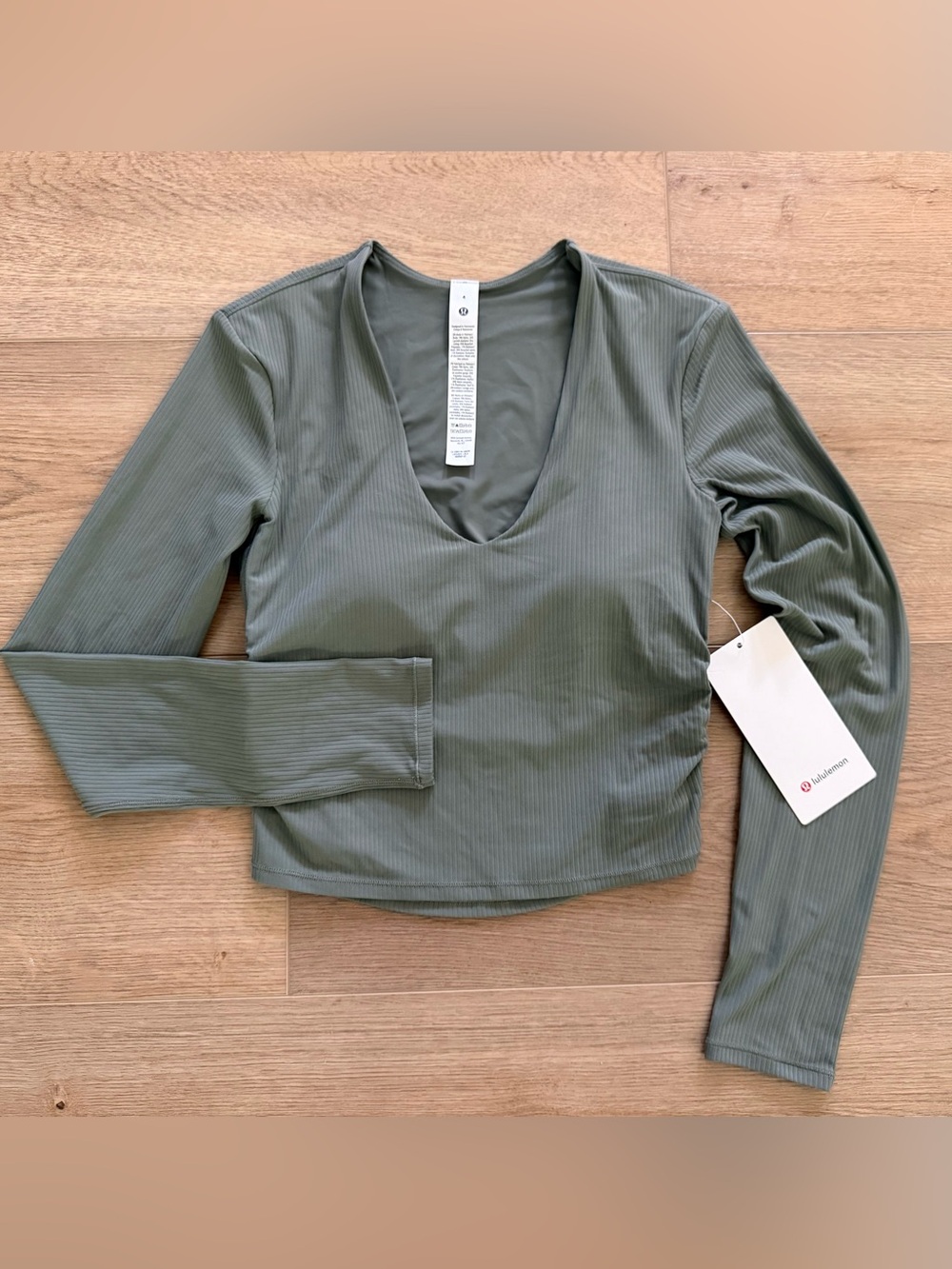 Lululemon All It Takes V-Neck Rib Nulu Built-In Bra LS Top Size 4 Willow Green N